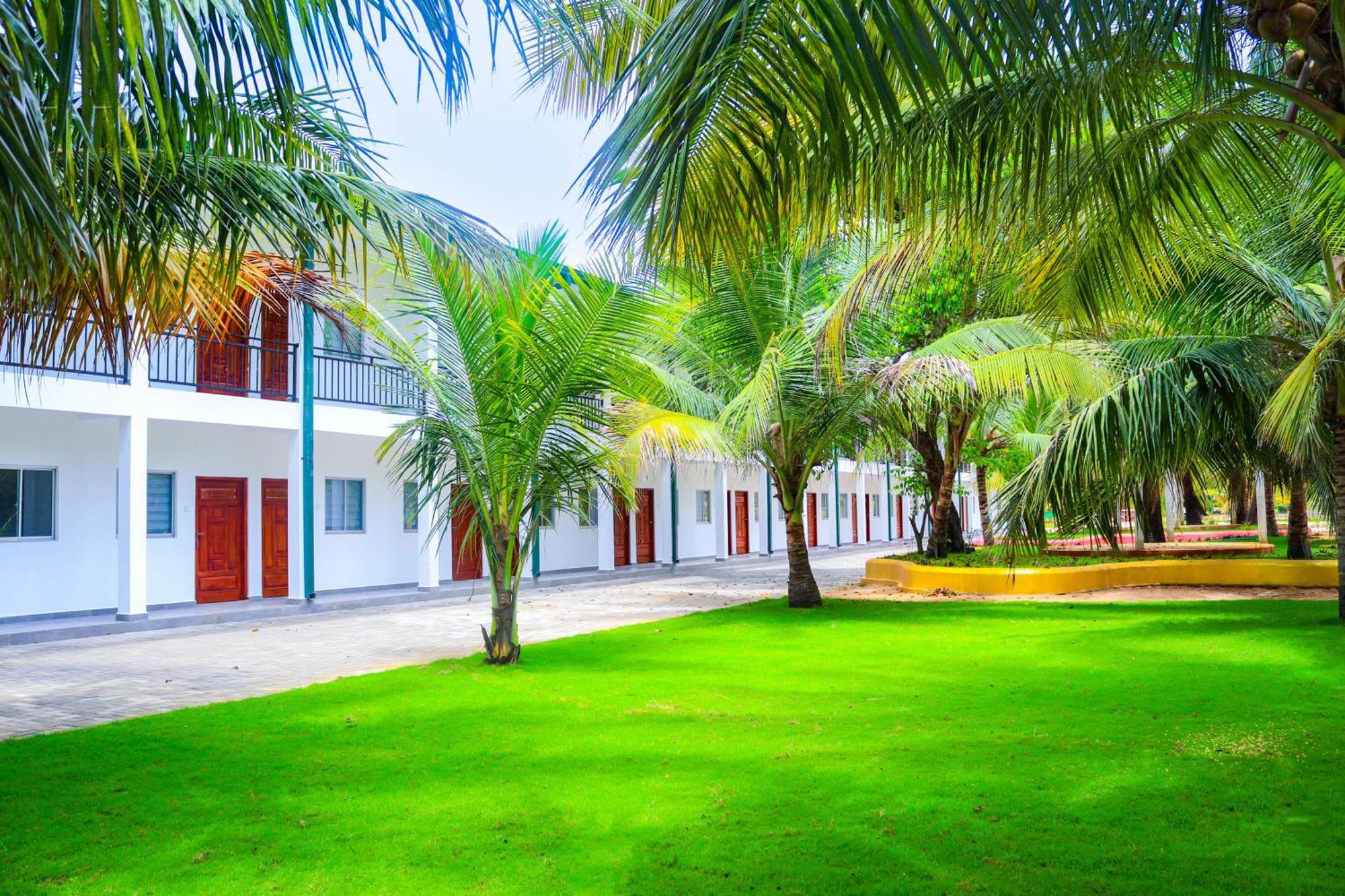 Reecha Resort & Hotel Kilinochchi Esterno foto